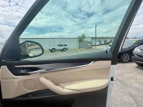 Used 2017 BMW X5 xDrive35i AWD/4WD image 16