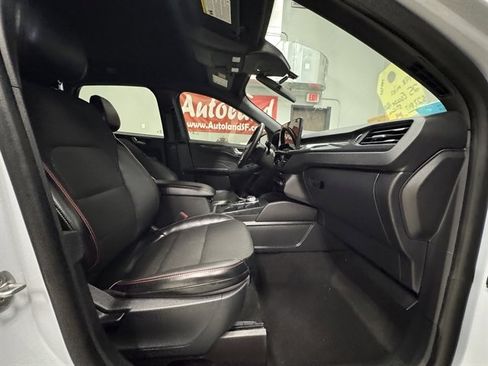 Used 2025 Ford Escape ST-Line w/ Tech Pack #1 AWD/4WD image 10