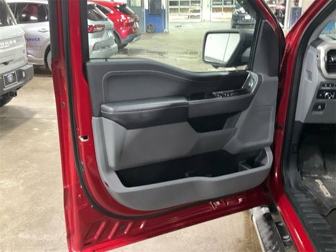 Used 2022 Ford F150 XLT w/ Equipment Group 302A High image 24