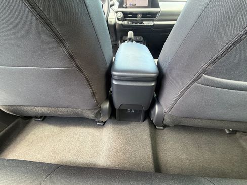 Certified 2026 Toyota Prius LE FWD image 30