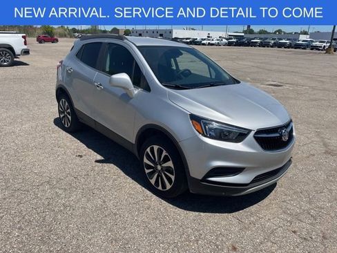 Used 2022 Buick Encore Preferred AWD/4WD image 8