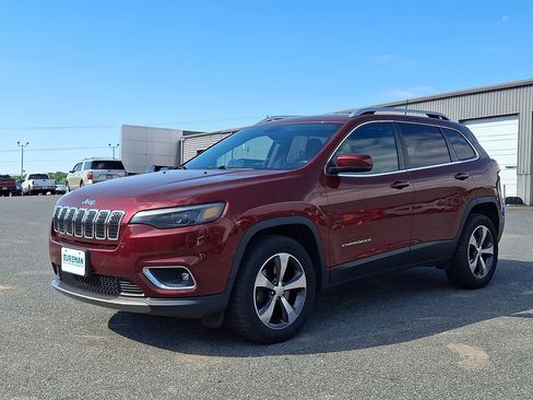 Used 2019 Jeep Cherokee Limited AWD/4WD image 3