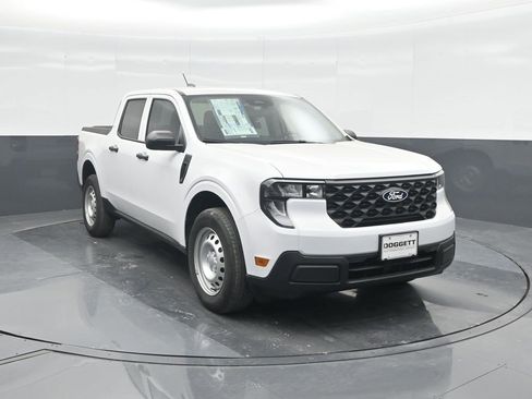 New 2025 Ford Maverick XL image 8