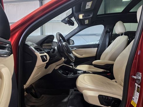 Used 2018 BMW X1 sDrive28i FWD image 10