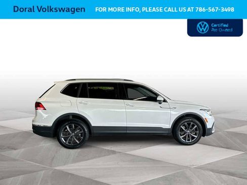Certified 2023 Volkswagen Tiguan SE FWD image 9