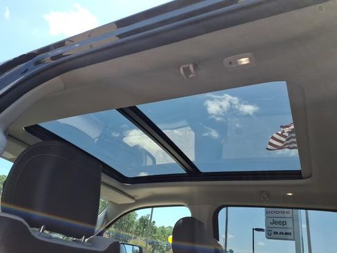 New 2026 RAM 1500 Laramie AWD/4WD image 8