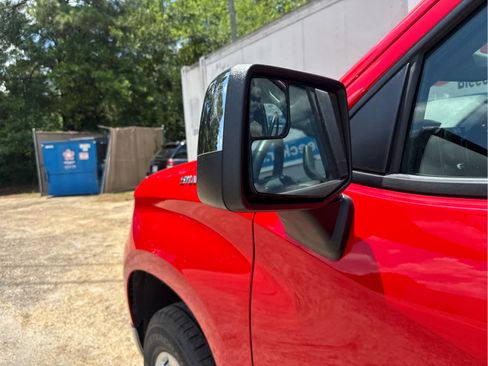 Used 2025 Chevrolet Silverado 1500 LT RWD image 15