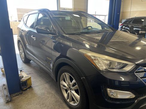 Used 2015 Hyundai Santa Fe Sport 2.0T w/ Option Group 05 AWD/4WD image 3