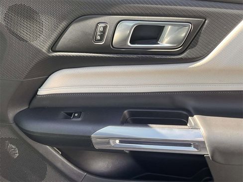 Used 2024 Ford Mustang Premium image 18