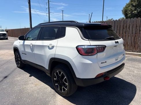 Used 2020 Jeep Compass Trailhawk AWD/4WD image 3