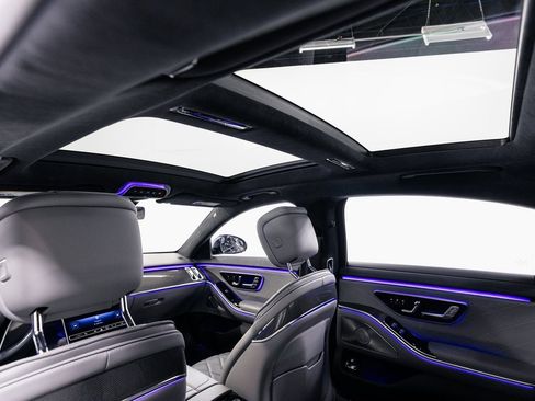 Used 2023 Mercedes-Benz S 580 4MATIC Sedan w/ AMG Line image 27