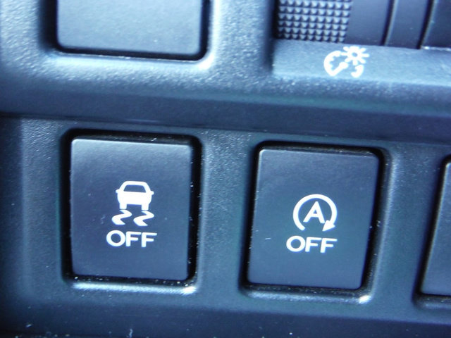 Used 2023 Subaru Crosstrek 2.0i AWD/4WD image 10