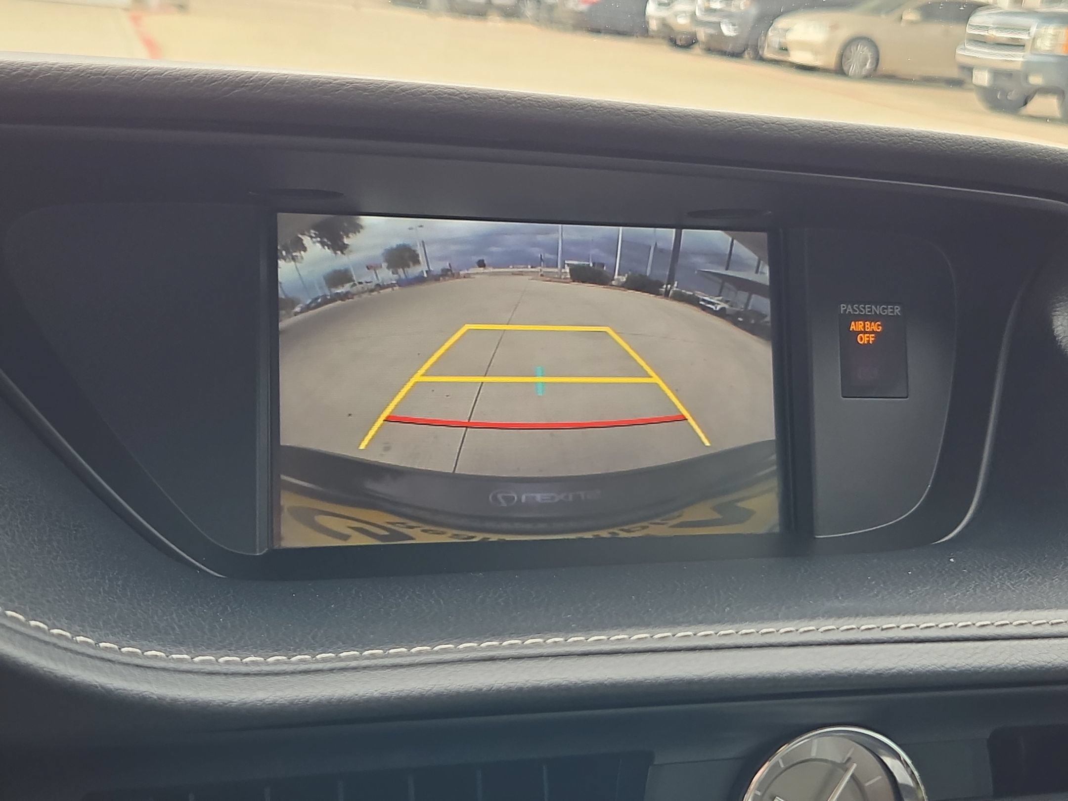 Used 2018 Lexus ES 350 w/ Luxury Package w/Wood Trim FWD image 16