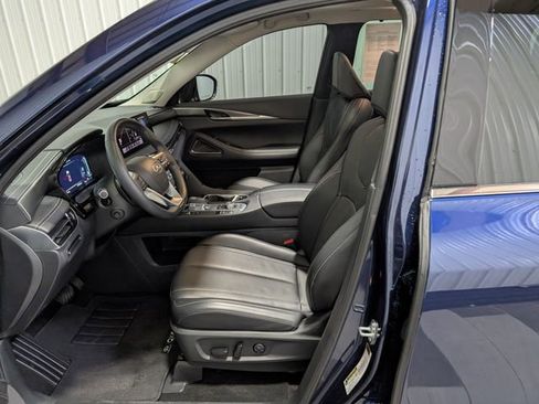 Used 2025 INFINITI QX60 Luxe AWD/4WD image 17