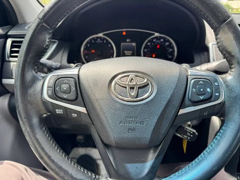Used 2016 Toyota Camry SE FWD image 28