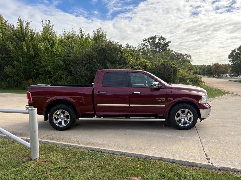 Used 2016 RAM 1500 Laramie w/ Convenience Group AWD/4WD image 10