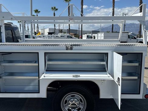 New 2025 Ford F350 XL w/ XL Chrome Package image 16