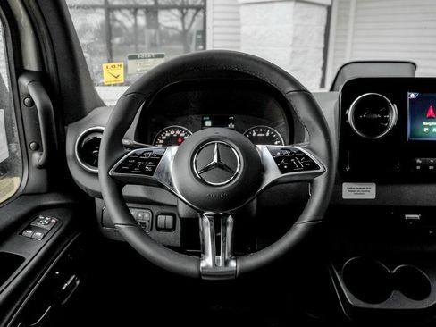 New 2026 Mercedes-Benz Sprinter 2500 image 19