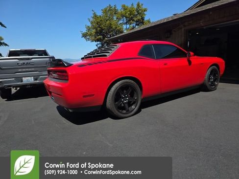 Used 2009 Dodge Challenger R/T RWD image 8