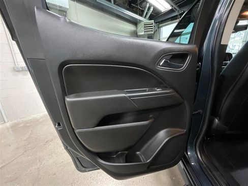 Used 2019 Chevrolet Colorado ZR2 image 22