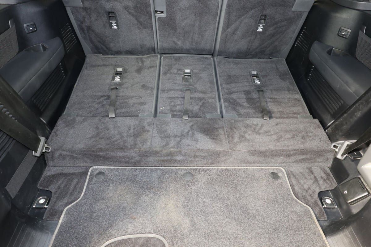 Used 2023 Land Rover Defender 130 First Edition AWD/4WD image 19