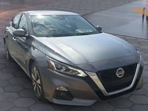 Used 2019 Nissan Altima 2.5 SV FWD image 15
