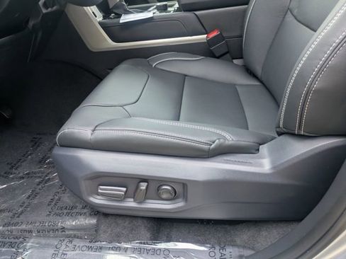 New 2026 Toyota Tundra Limited AWD/4WD image 15