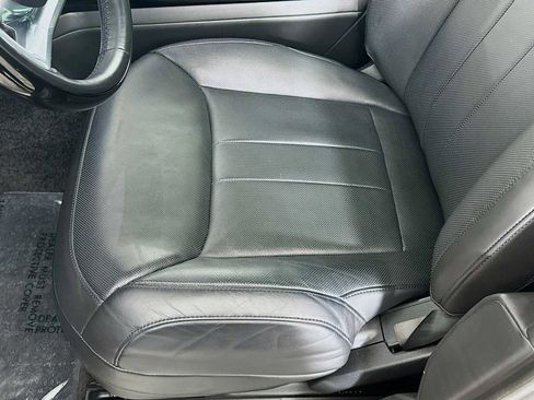 Used 2023 Land Rover Range Rover SE image 20