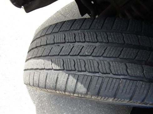 Used 2011 Toyota Sequoia Limited AWD/4WD image 37