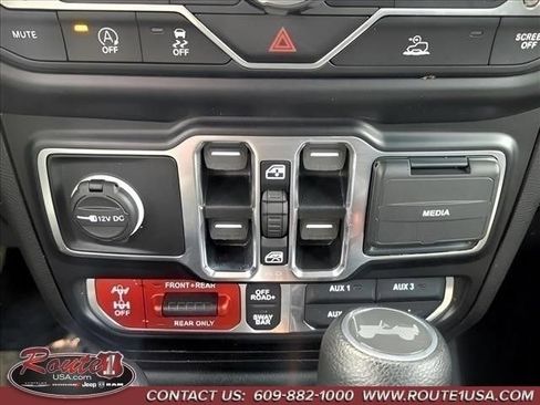 Used 2021 Jeep Wrangler Unlimited Rubicon image 25