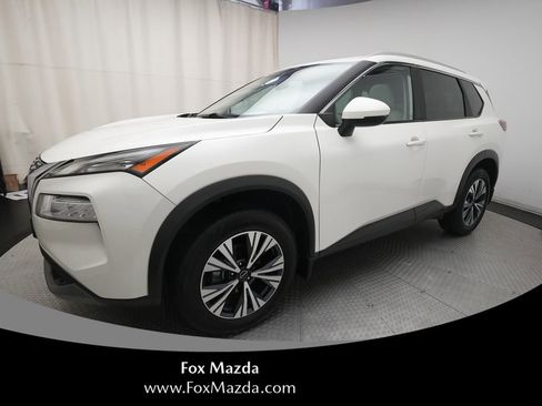 Used 2023 Nissan Rogue SV w/ SV Premium Package AWD/4WD image 1