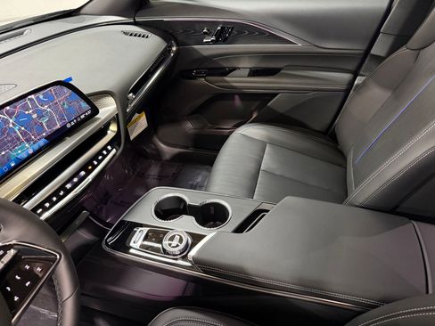 New 2026 Cadillac Lyriq Sport AWD/4WD image 34