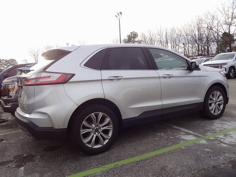 Used 2019 Ford Edge Titanium w/ Equipment Group 301A image 3