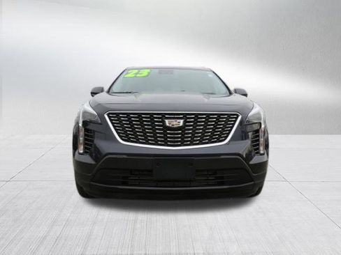 Certified 2023 Cadillac XT4 Luxury w/ Cold Weather Package image 8