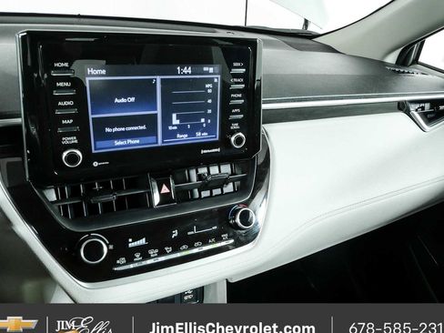 Used 2022 Toyota Corolla Cross L FWD image 12