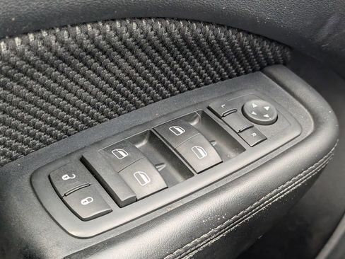 Used 2016 Dodge Dart SXT image 12