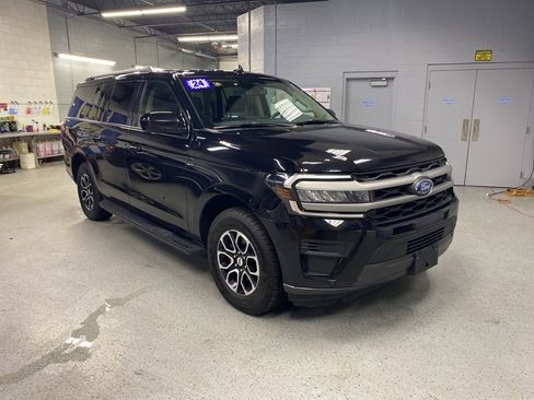 Used 2024 Ford Expedition Max XLT image 1