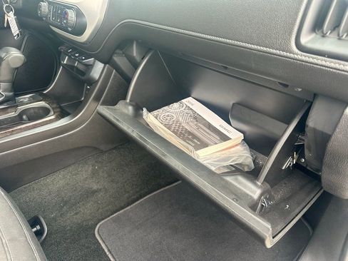 Used 2016 GMC Canyon SLE w/ SLE Convenience Package image 31