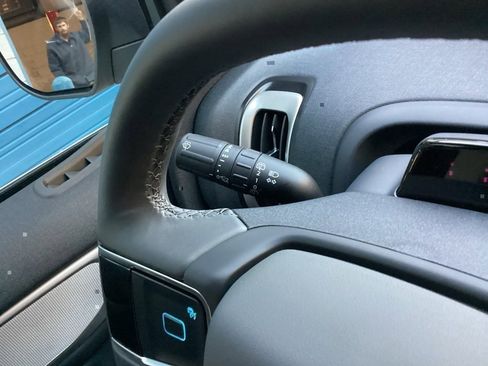 New 2025 Ford Expedition Active image 63