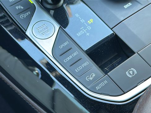 Used 2022 BMW X4 xDrive30i w/ M Sport Package image 36