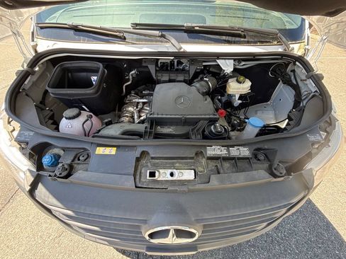 Used 2024 Mercedes-Benz Sprinter 3500 image 33
