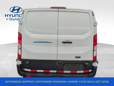 Used 2022 Ford E-Transit Low Roof image 17