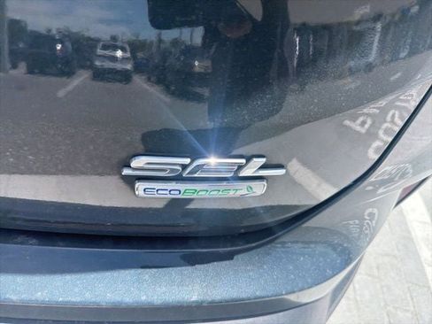 Used 2019 Ford Edge SEL w/ Equipment Group 201A FWD image 6