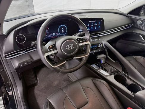 Used 2023 Hyundai Elantra Limited FWD image 13