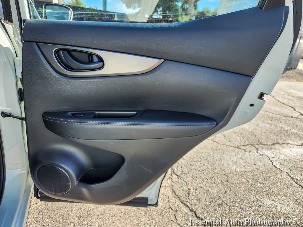 Used 2021 Nissan Rogue Sport S AWD/4WD image 18