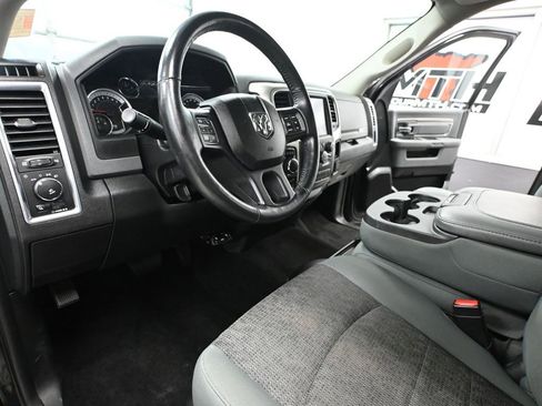 Used 2017 RAM 1500 Big Horn AWD/4WD image 25