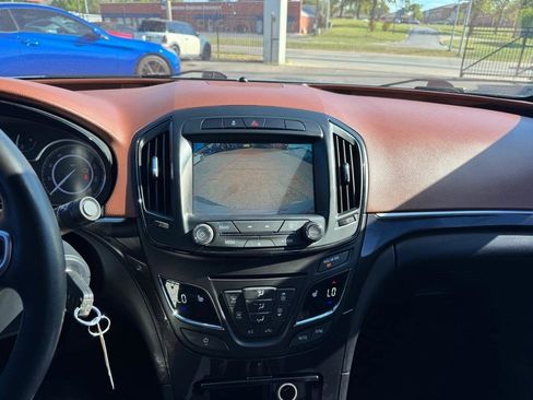 Used 2016 Buick Regal Sport Touring FWD image 19
