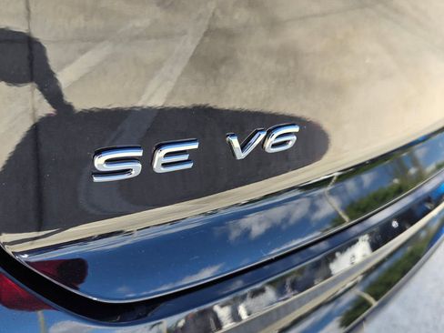 Used 2023 Volkswagen Atlas Cross Sport SE w/ Panoramic Sunroof Package image 14