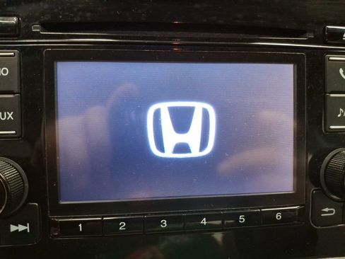 Used 2018 Honda HR-V LX image 19