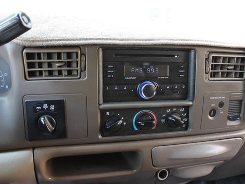 Used 2000 Ford F250 XLT image 39